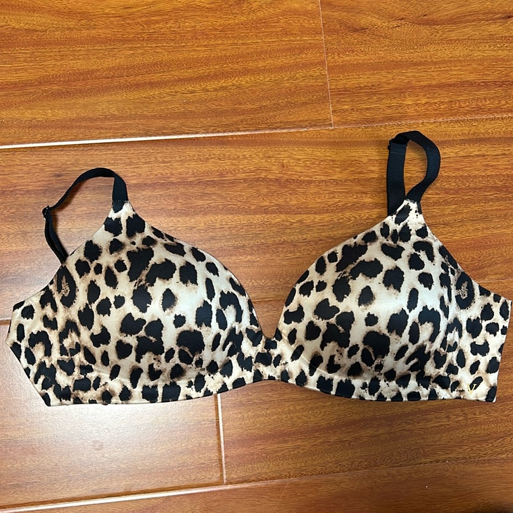 Leopard Victoria Secret 34dd Bra.
